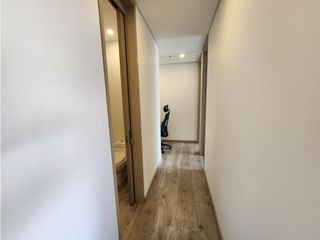 VENTA APARTAMENTO ALTOS DEL POBLADO, VISTA CIUDAD.