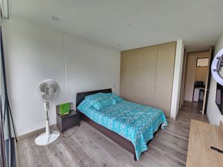 VENTA APARTAMENTO ALTOS DEL POBLADO, VISTA CIUDAD.