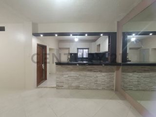 Foto 1 de Venta Casa de 5 Dormitorios en Sur de Guayaquil, KariG