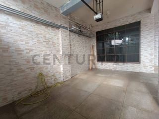 Foto 19 de Venta Casa de 5 Dormitorios en Sur de Guayaquil, KariG