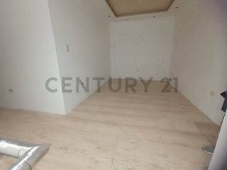 Foto 8 de Venta Casa de 5 Dormitorios en Sur de Guayaquil, KariG