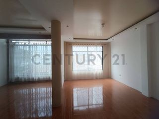 Foto 14 de Venta Casa de 5 Dormitorios en Sur de Guayaquil, KariG