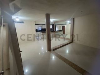 Foto 6 de Venta Casa de 5 Dormitorios en Sur de Guayaquil, KariG
