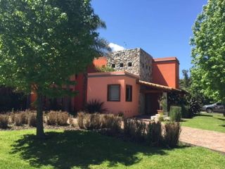 Foto 1 de Casa en Venta en River Oaks, Escobar, G.B.A. Zona Norte, Argentina