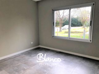 Foto 13 de Casa en Venta en Acacias Blancas, Maquinista F. Savio, Escobar, G.B.A. Zona Norte, Argentina