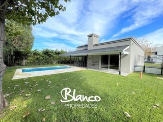 Foto 3 de Casa en Venta en Acacias Blancas, Maquinista F. Savio, Escobar, G.B.A. Zona Norte, Argentina