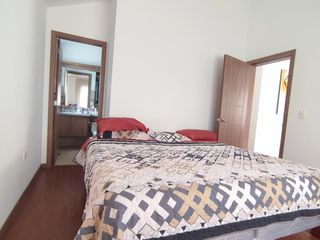 Casa en renta amoblada o sin amoblar | 3 dormitorios, con seguridad | sector La Armenia