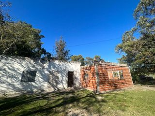 Foto 1 de Casa en venta - 3 Dormitorios 2 Baños - 130.000Mts2 - Verónica