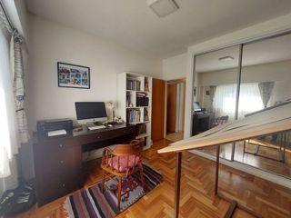 Triplex en Venta en Floresta- 6 Ambientes- Pileta