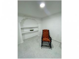 Foto 12 de Venta de acojedora casa de 2 pisos con 3 apartamentos en Taminaka