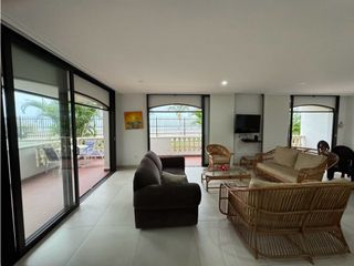 Maravilloso apartamento en primera línea de playa