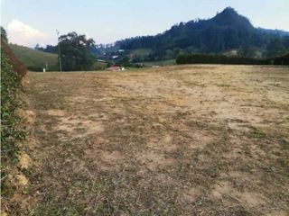 Foto 4 de Venta de lote con vista en unidad cerrada en el retiro (LDC)