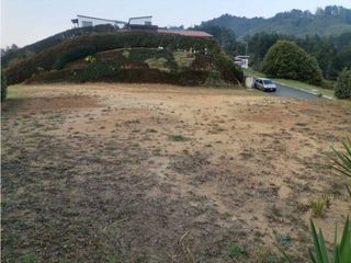 Foto 3 de Venta de lote con vista en unidad cerrada en el retiro (LDC)