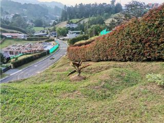 Foto 6 de Venta de lote con vista en unidad cerrada en el retiro (LDC)