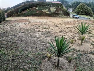 Foto 5 de Venta de lote con vista en unidad cerrada en el retiro (LDC)