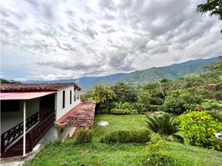 VENDO FINCA A 5 MINUTOS DE SAN JERONIMO