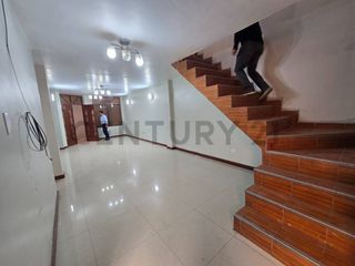 CASA EN VENTA - URB. SAN FERNANDO