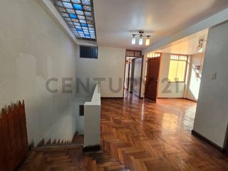 CASA EN VENTA - URB. SAN FERNANDO