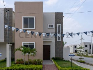 Foto 23 de Casas de Estreno en Venta en Urbanización Novo Aires, Norte de Guayaquil