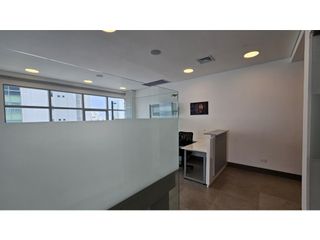 Foto 5 de Oficina en Venta en Bocagrande Torre Coosalud