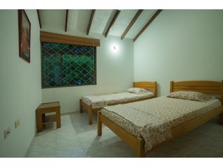Foto 13 de VENDO CASA CAMPESTRE EN CONJUNTO CARMEN DE APICAL -  URGEME