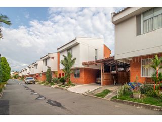 EXCELENTE CASA EN VENTA EN SECTOR CINCO SOLES