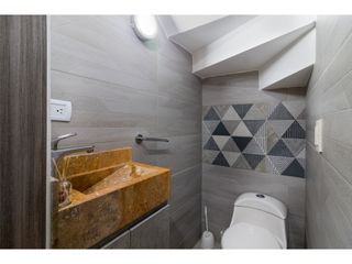 EXCELENTE CASA EN VENTA EN SECTOR CINCO SOLES