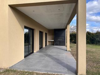 Foto 4 de CASA EN VENTA  A ESTRENAR BARRIO HARAS SANTA MARIA  LOS EUCALIPTUS 5 AMBIENTES
