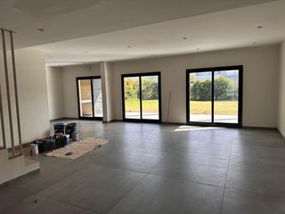 Foto 15 de CASA EN VENTA  A ESTRENAR BARRIO HARAS SANTA MARIA  LOS EUCALIPTUS 5 AMBIENTES