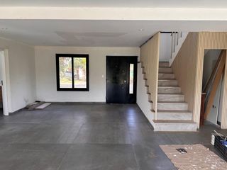Foto 19 de CASA EN VENTA  A ESTRENAR BARRIO HARAS SANTA MARIA  LOS EUCALIPTUS 5 AMBIENTES