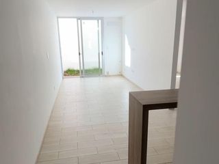 Foto 15 de La Majella Paseo Comercial y Dptos con terraza propia Apto profesional