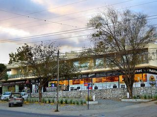 Foto 1 de La Majella Paseo Comercial y Dptos con terraza propia Apto profesional