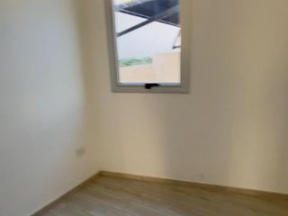 Foto 14 de La Majella Paseo Comercial y Dptos con terraza propia Apto profesional