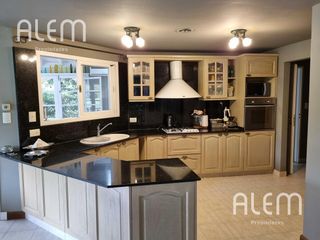 Foto 2 de Casa en St Thomas Norte |  VENTA  | 4 Dormitorios