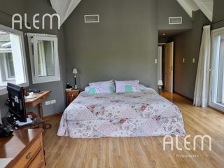 Foto 15 de Casa en St Thomas Norte |  VENTA  | 4 Dormitorios