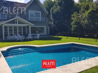 Foto 1 de Casa en St Thomas Norte |  VENTA  | 4 Dormitorios