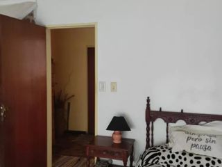 Casa en venta - 2 Dormitorios 2 Baños - Local - 200Mts2 - San Vicente