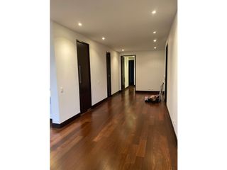 Foto 4 de Arriendo Apartamento en Rosales 160 m2