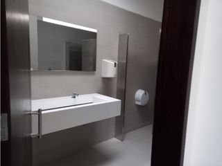 Foto 8 de Casa en Tierra Linda en arriendo adaptada para oficinas