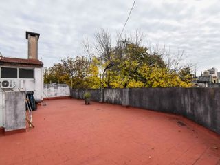 VENTA  IMPECABLE 3 AMBIENTES C/BALCON