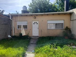 Foto 26 de Casas en venta - 4 Dormitorios 2 Baños - 337.5Mts2 - Berisso