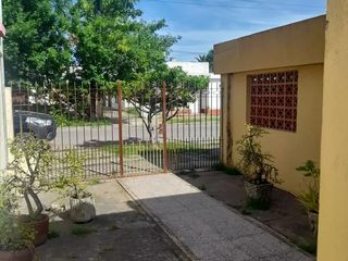 Foto 23 de Casas en venta - 4 Dormitorios 2 Baños - 337.5Mts2 - Berisso