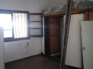 Foto 6 de Casas en venta - 4 Dormitorios 2 Baños - 337.5Mts2 - Berisso