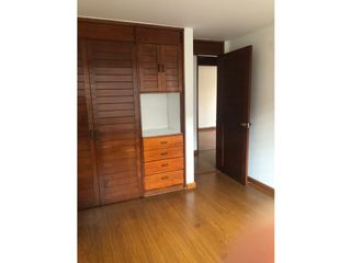 Foto 7 de VENDO APARTAMENTO PONTEVEDRA