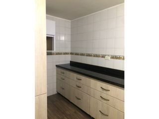Foto 3 de VENDO APARTAMENTO PONTEVEDRA
