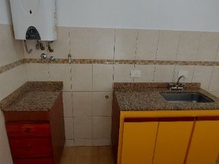 Foto 7 de Departamento en alquiler en Lanus Oeste