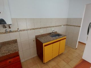 Foto 8 de Departamento en alquiler en Lanus Oeste