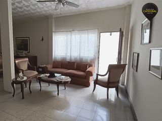 Foto 2 de Casa de venta en Urdesa Central – código:21573