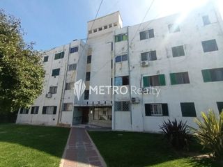 Foto 1 de VENTA DEPARTAMENTO 4 AMBIENTES EN BERNAL OESTE