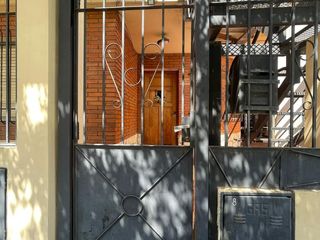 Foto 2 de Departamento en  alquiler de 2 ambientes - Quilmes